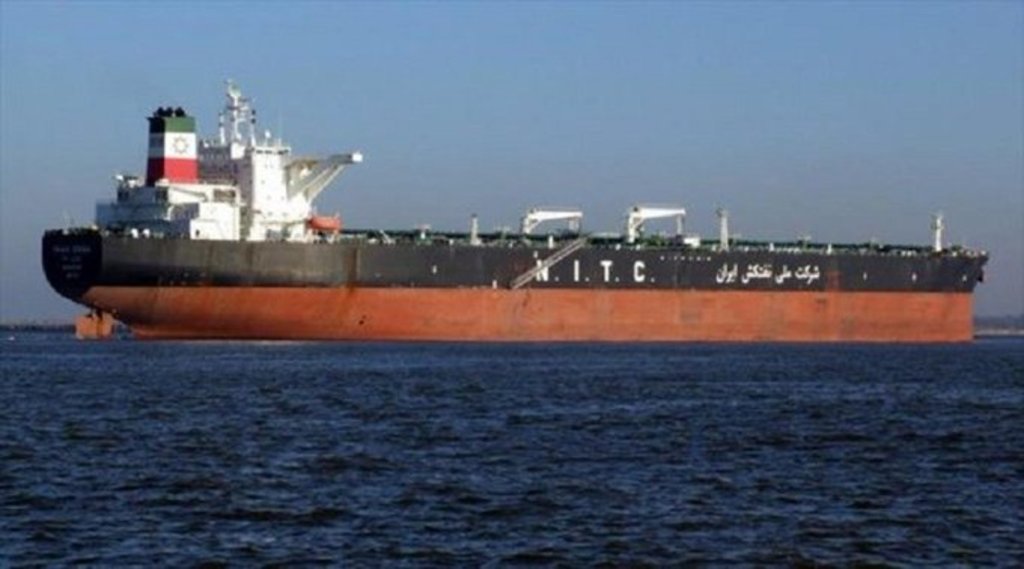 Llegan a Venezuela buques iraníes con gasolina