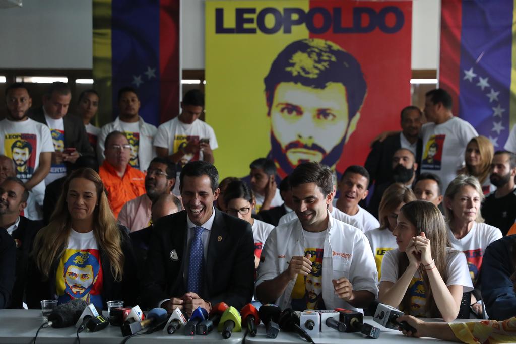 Fiscalía venezolana pide declarar organización criminal al partido de Guaidó