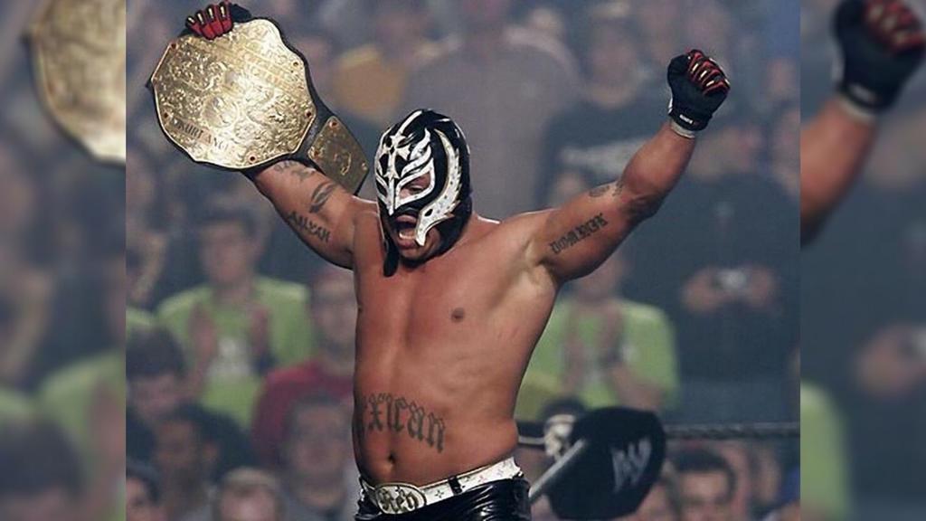 Rey Mysterio se retira de la WWE