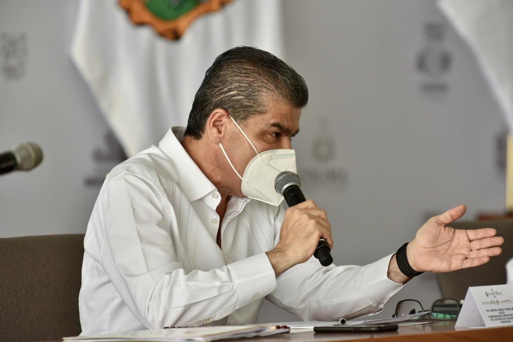 Servicio médico de maestros será una carga: gobernador de Coahuila