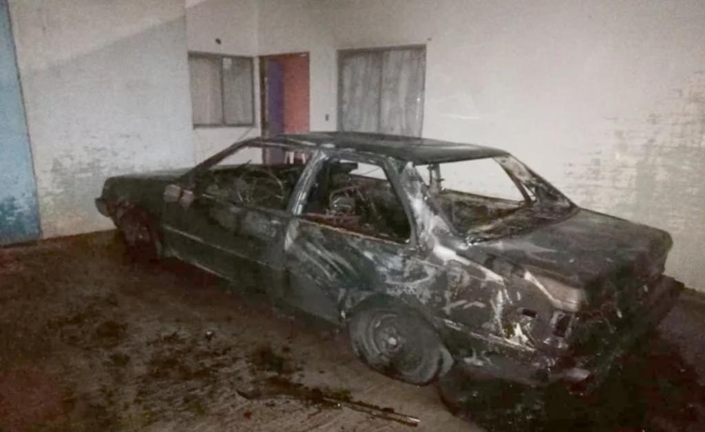 Lanzan bomba 'Molotov' a vehículo de periodista en Sonora
