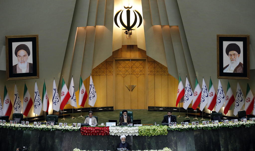 Condena Irán eliminación de exenciones