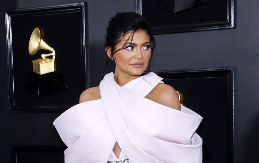 Kylie Jenner enfrentaría a la justicia tras irregularidades financieras