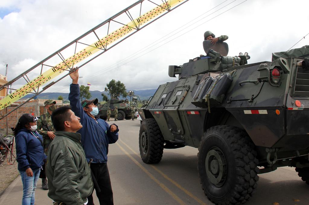 Apoya gobierno de Colombia llegada de asesores militares de EUA