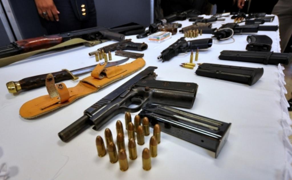 Reportan que gobierno de Calderón sabía de operativos de tráfico de armas
