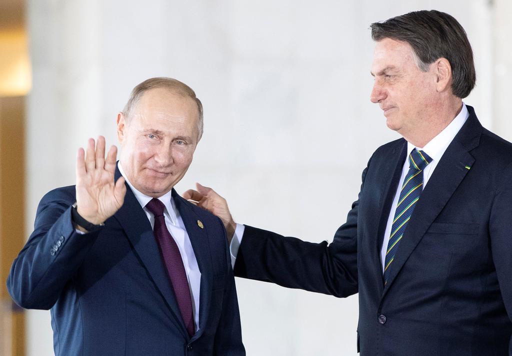Bolsonaro y Putin acuerdan cooperar con el COVID-19