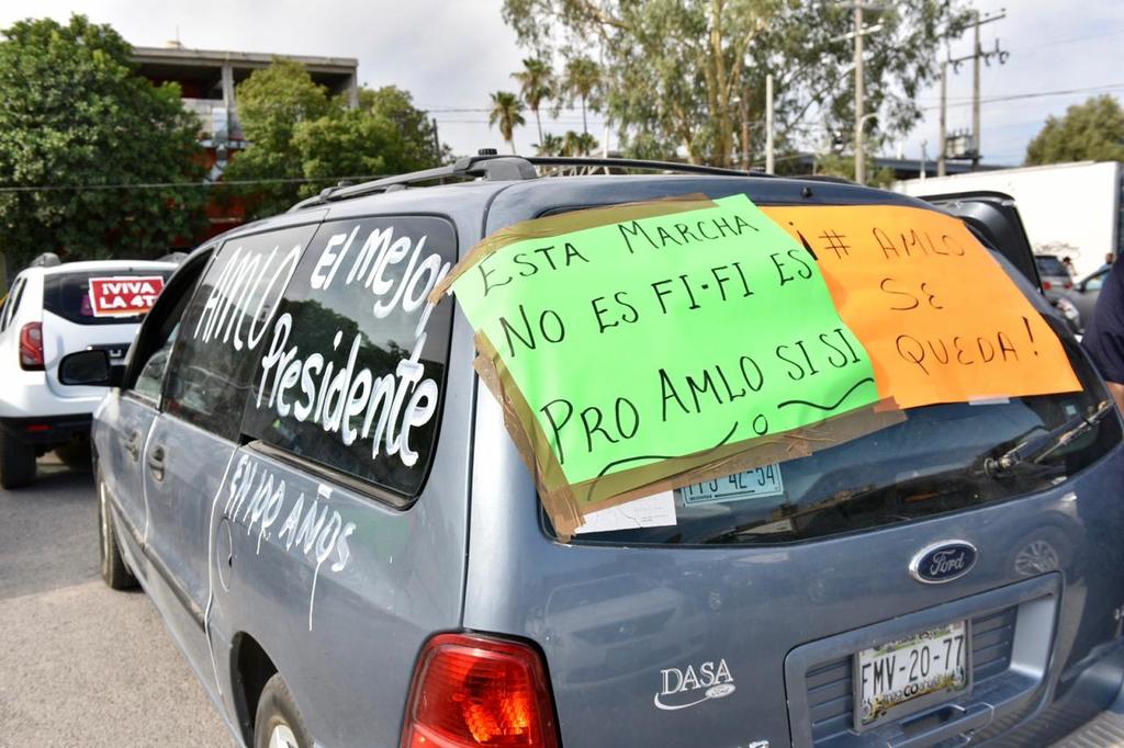 Realiza Morena caravana en Torreón en apoyo a AMLO y la 4T