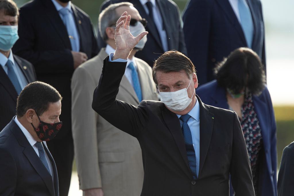 Insiste Bolsonaro en que la reacción a la pandemia fue exagerada