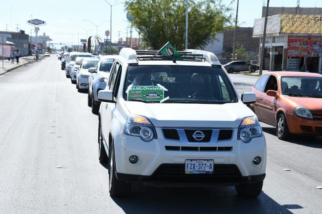 'AMLO, en La Laguna no te queremos', manifiesta caravana en Torreón