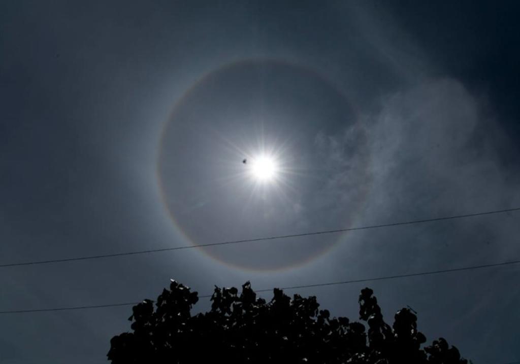 Sorprende halo solar en el cielo de la Comarca Lagunera