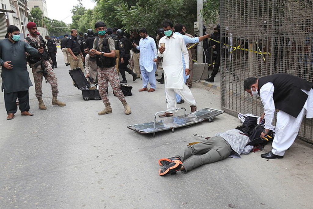 Ataque a la Bolsa de Karachi deja 7 muertos