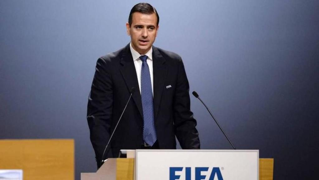 FIFA suspende por 10 años a exdirector de finanzas