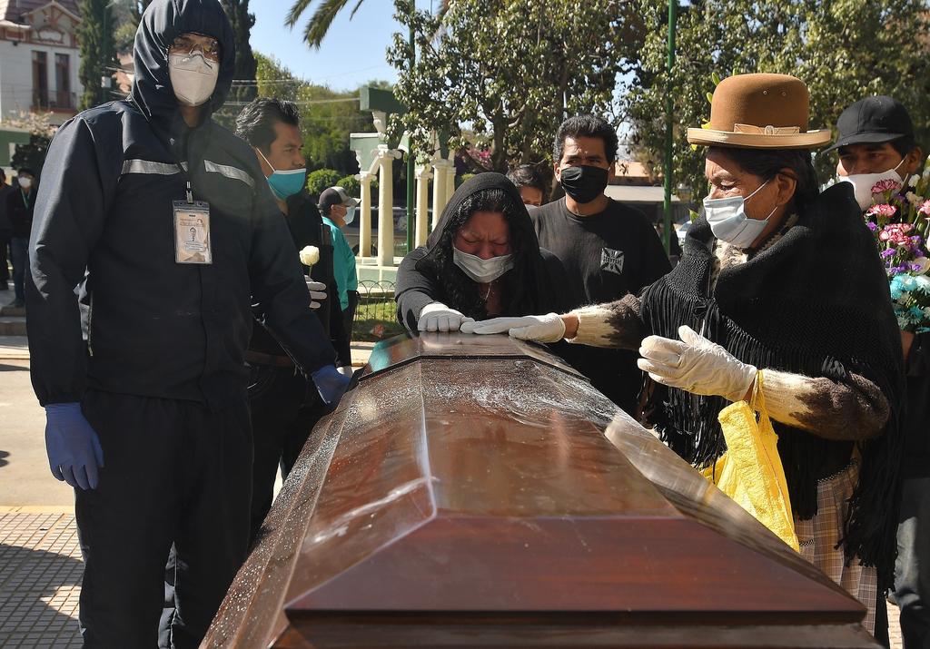 Por COVID-19, servicios fúnebres están por colapsar en Bolivia