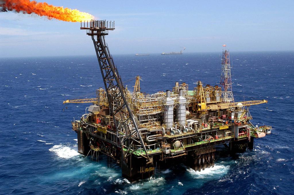 Producción de petróleo en Brasil cae un 6.5 % en mayo por el COVID-19