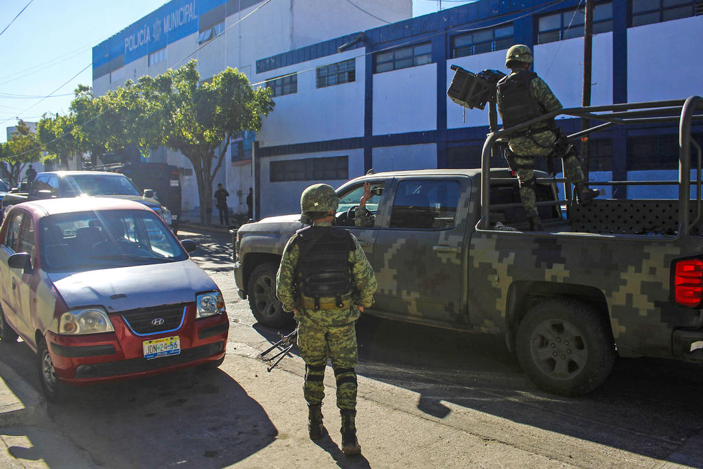 Ubican 86 bolsas con restos humanos en predio de Jalisco