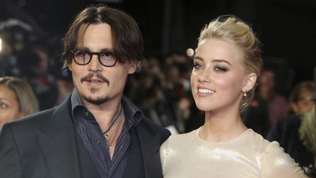 Johnny Depp declara en corte que Amber Heard lo golpeaba