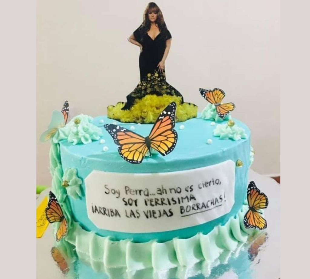 Pastel de lagunera con temática de Jenni Rivera se hace viral