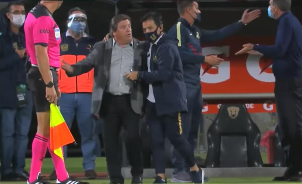 'Piojo' Herrera sigue sin atender medida sanitaria en Copa por México