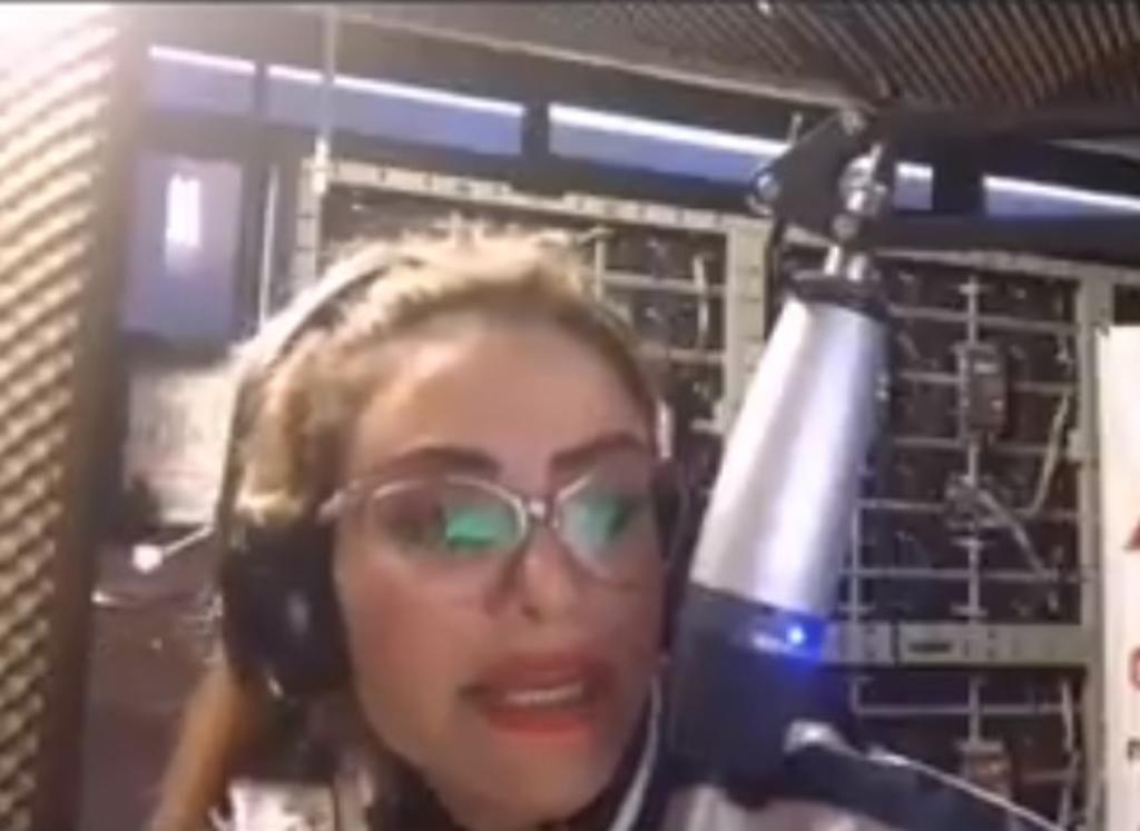 'Eres muy zorra'; Difunden a Nay Salvatori insultando a mujer en programa de radio