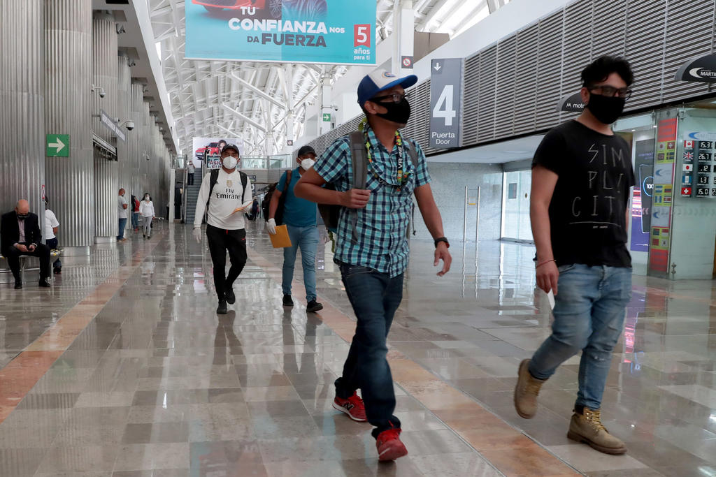 Se abren 33 mil vacantes en reapertura escalonada de México