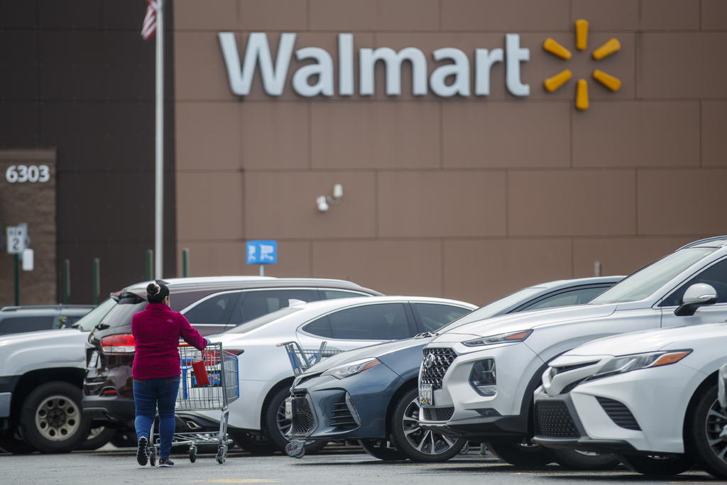 Exigirán Walmart tapabocas a todos sus clientes en EUA