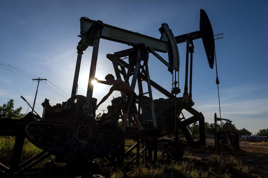 Petróleo Texas sufre caída de1.09% por recortes de la OPEP+