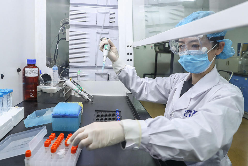 Informan que vacuna china en fase 2 contra COVID-19 induce respuesta inmune