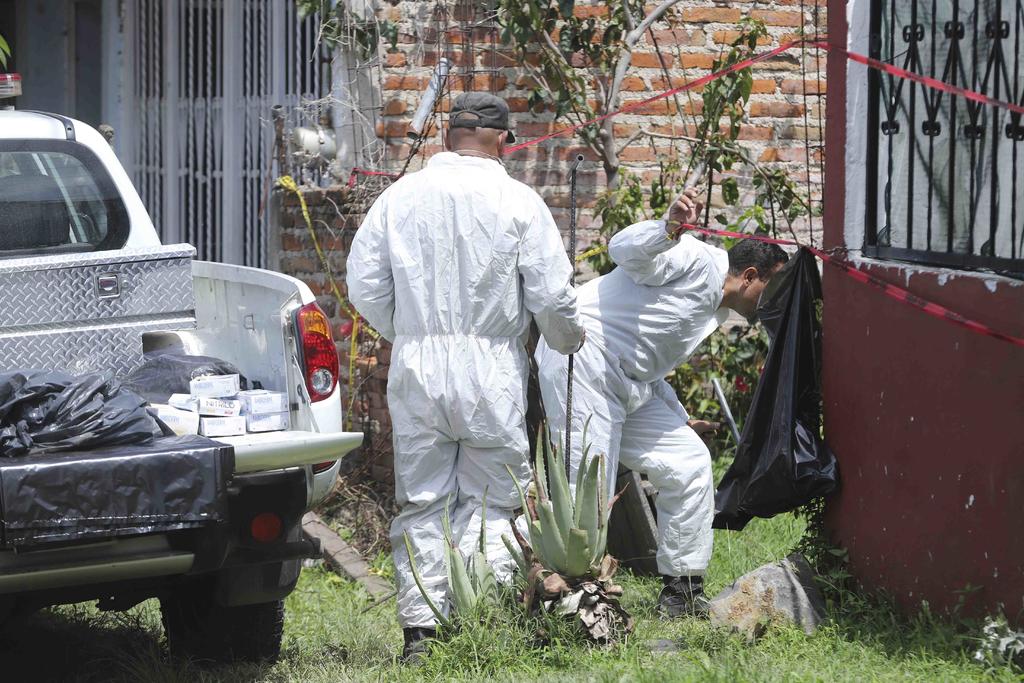 Aumenta a 28 el número de cuerpos encontrados en fosa de Jalisco