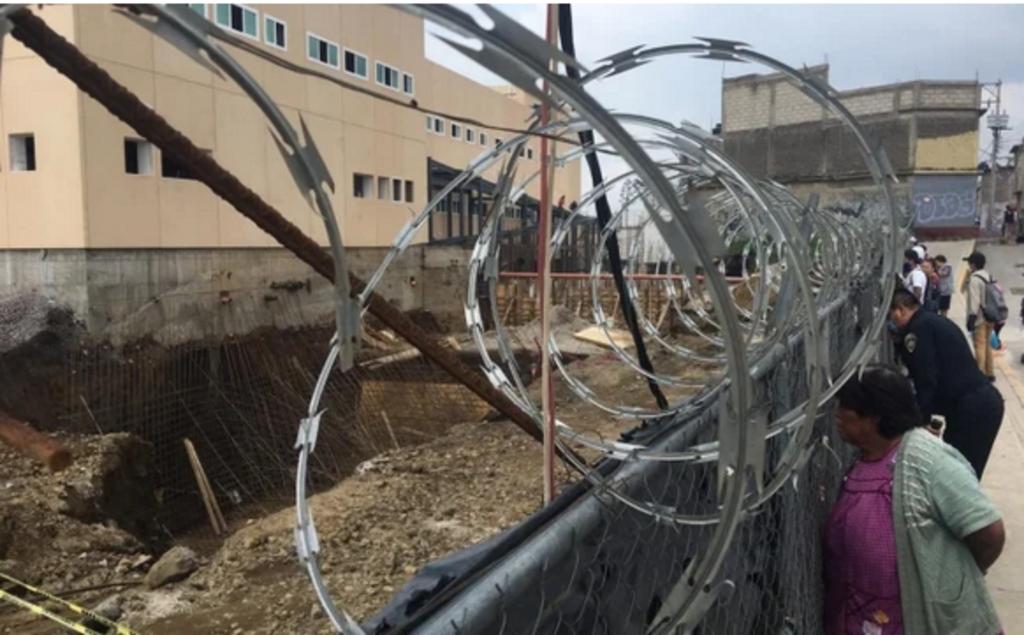 Derrumbe en construcción de hospital deja cuatro lesionados en CDMX