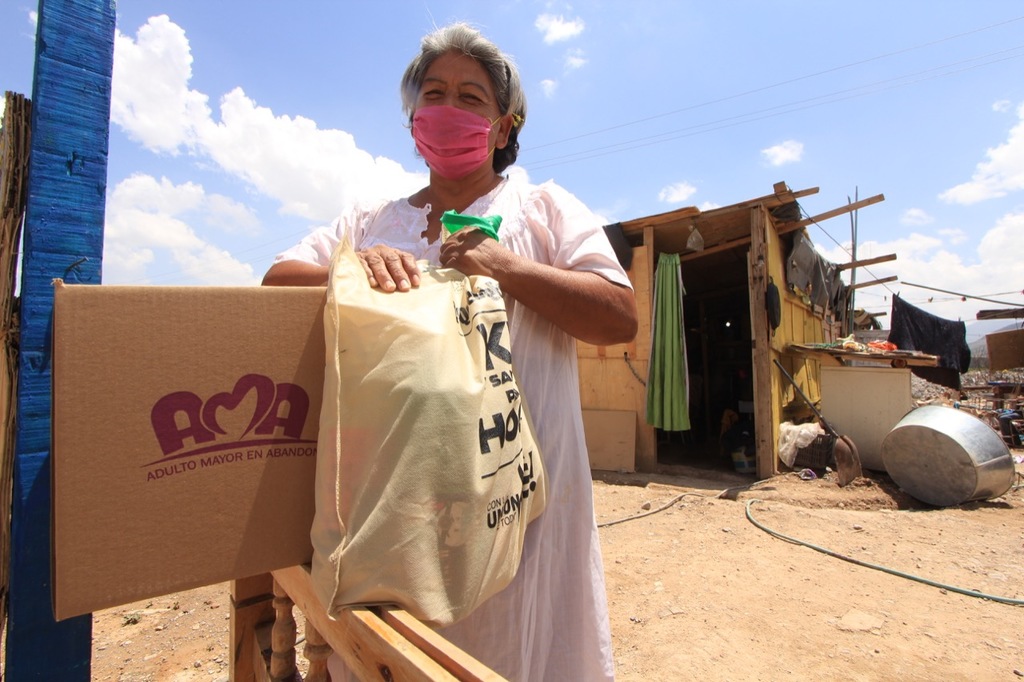 Lleva AMA apoyos a grupos vulnerables en Coahuila