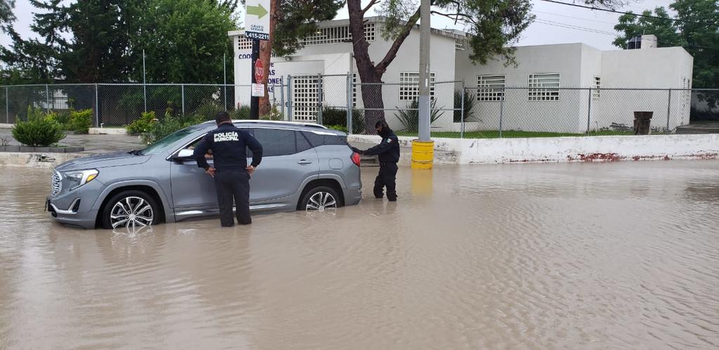 Se registran 245 viviendas inundadas en Saltillo tras lluvias por 'Hanna'