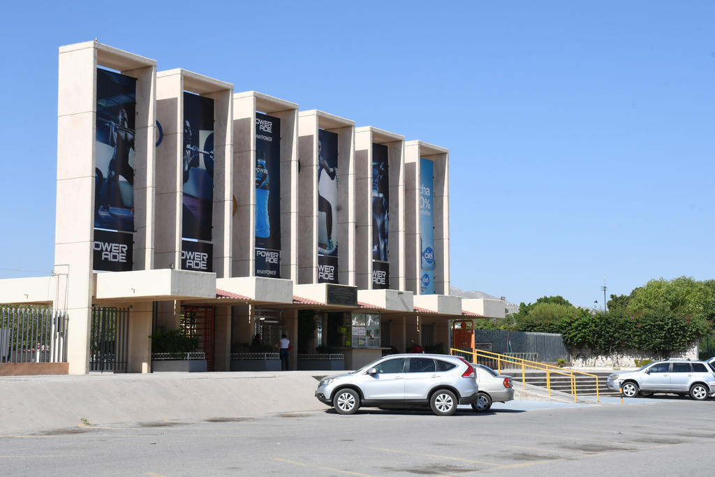 Ponen a disposición auditorio de la Deportiva de Torreón para aislamiento en COVID-19