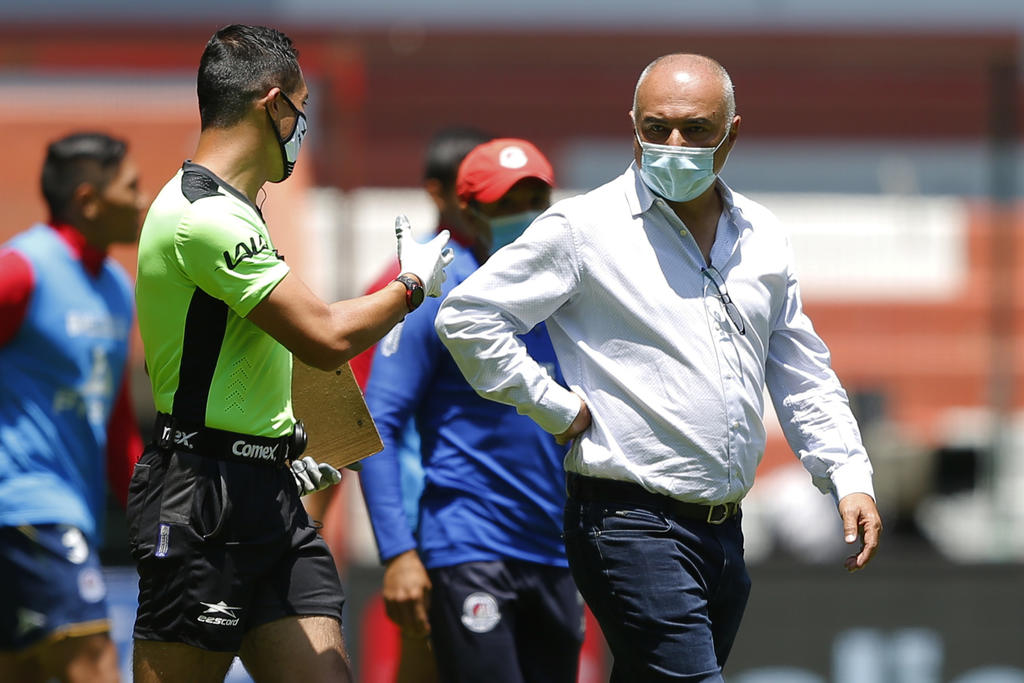 Guillermo Vázquez reconoce que el San Luis regala goles que no puede remontar