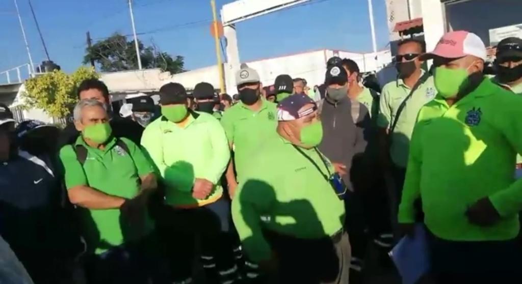 Realizan paro trabajadores de recolección de basura en Saltillo