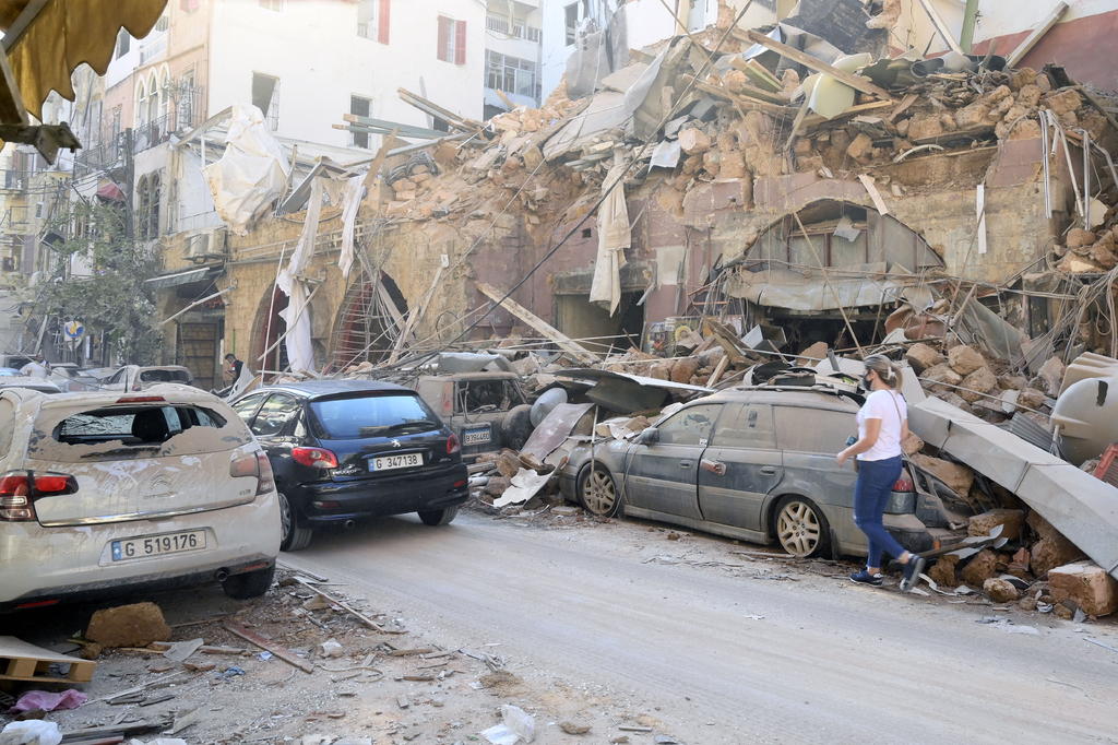 Bruselas coordina el despliegue de bomberos y otros medios de ayuda en Beirut