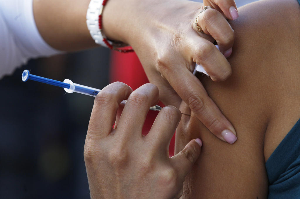 Alertan autoridades ante venta de vacuna falsa contra COVID-19 en Guerrero