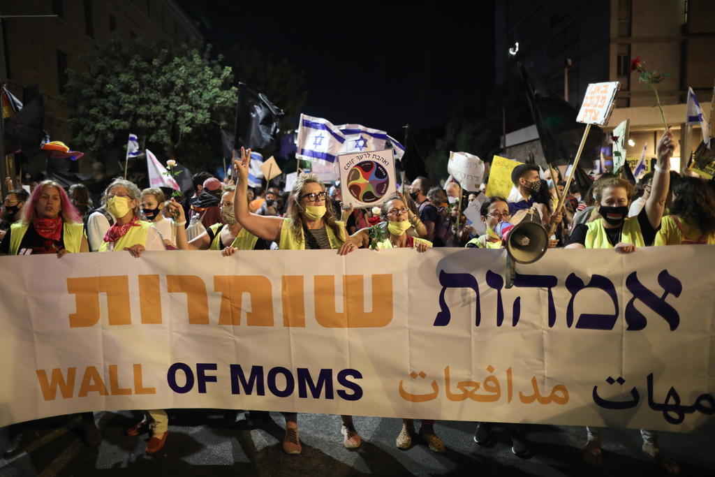 Miles de manifestantes protestan en Israel de nueva cuenta en contra de Netanyahu