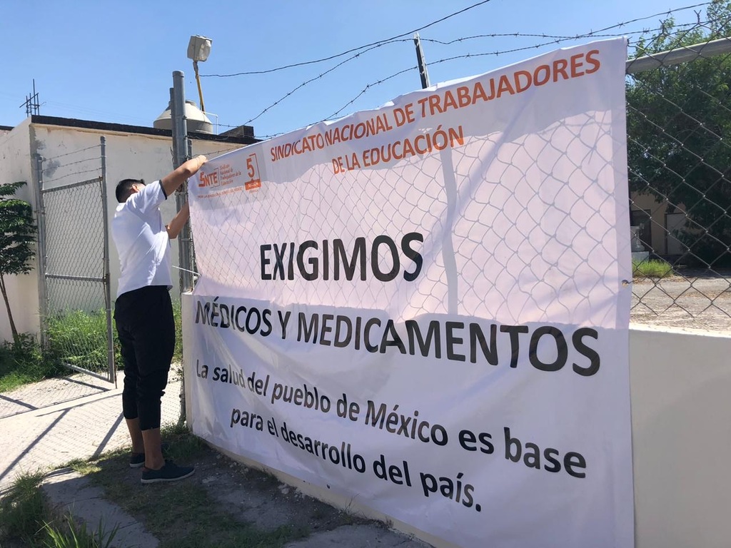 Docentes en Coahuila denuncian abandono en ISSSTE