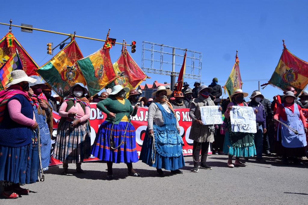Bolivia lleva 12 días en protestas contra el aplazamiento de las elecciones