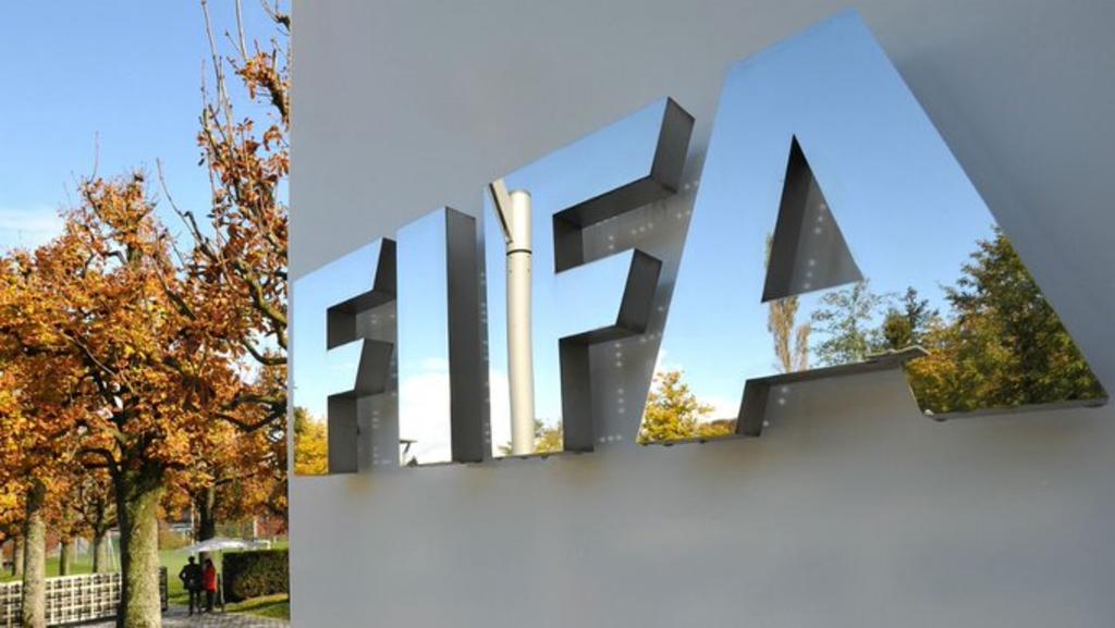 FIFA suspende a 2 empleados más por caso de abuso sexual