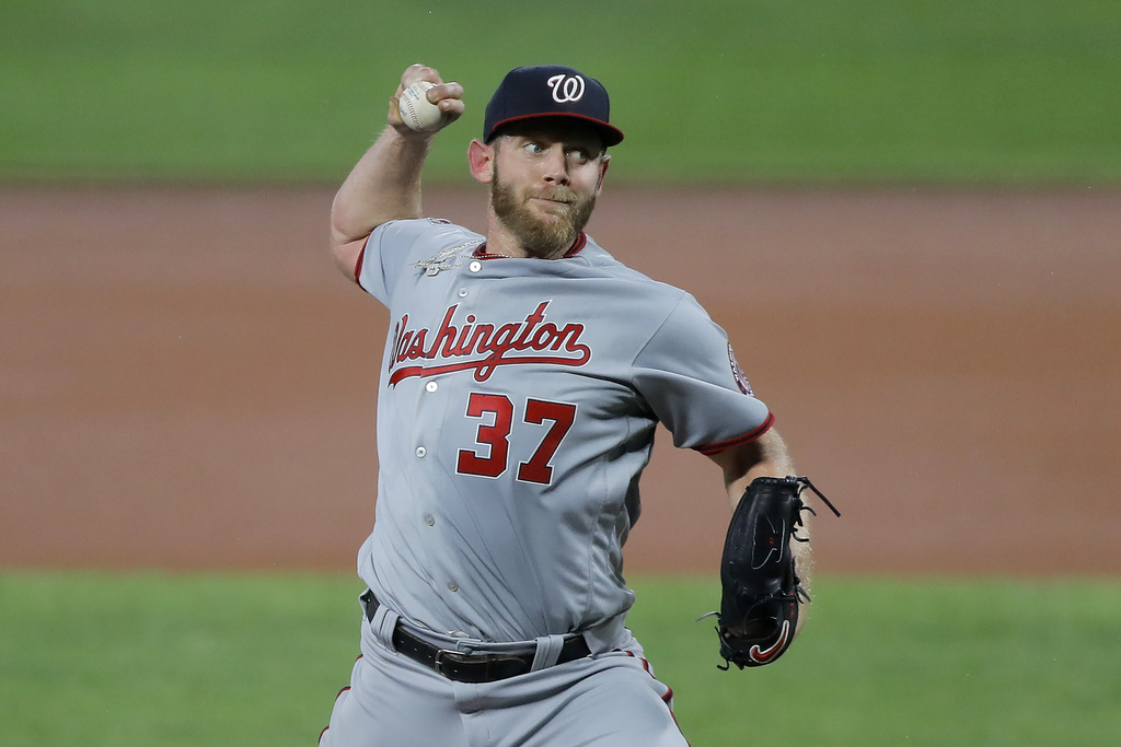 Stephen Strasburg podría necesitar cirugía en la mano