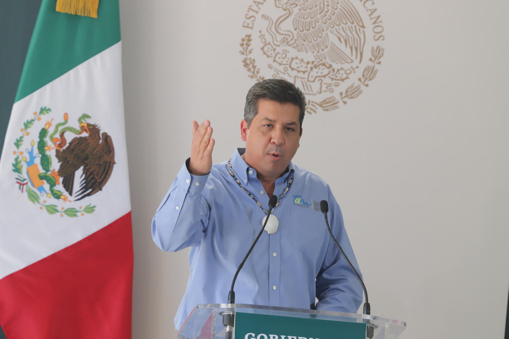 Frente a AMLO, gobernador de Tamaulipas se deslinda del narcotráfico