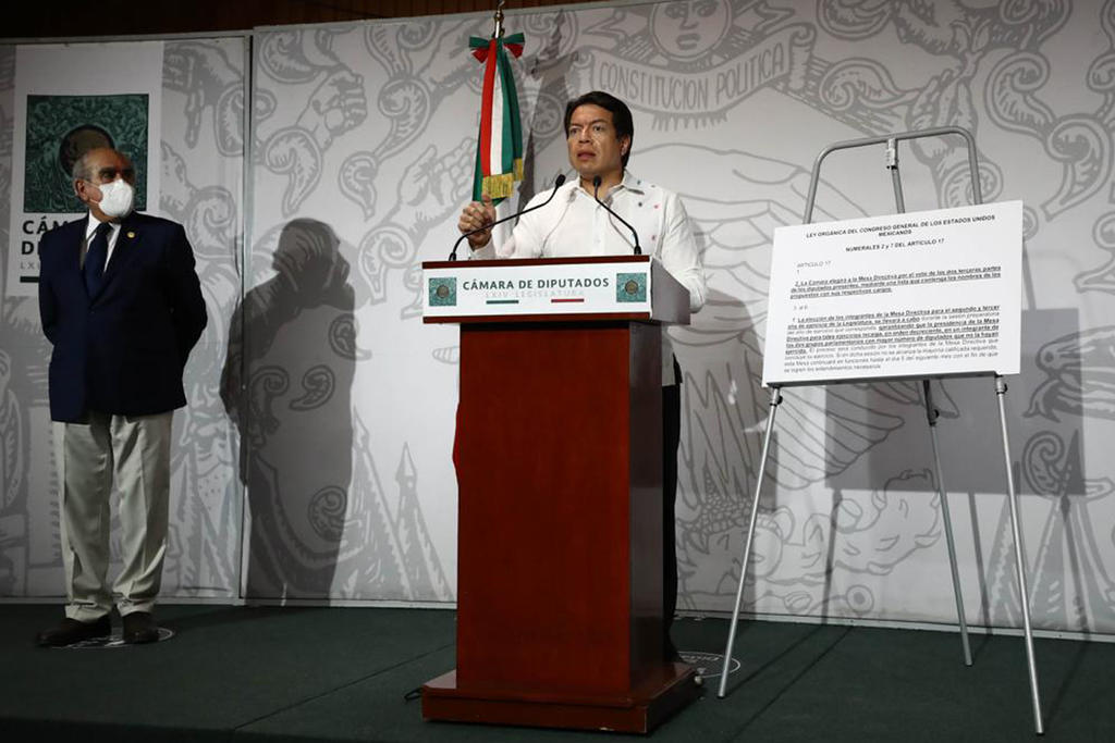 Presenta Delgado aviso de intención de consulta popular para enjuiciar a expresidentes