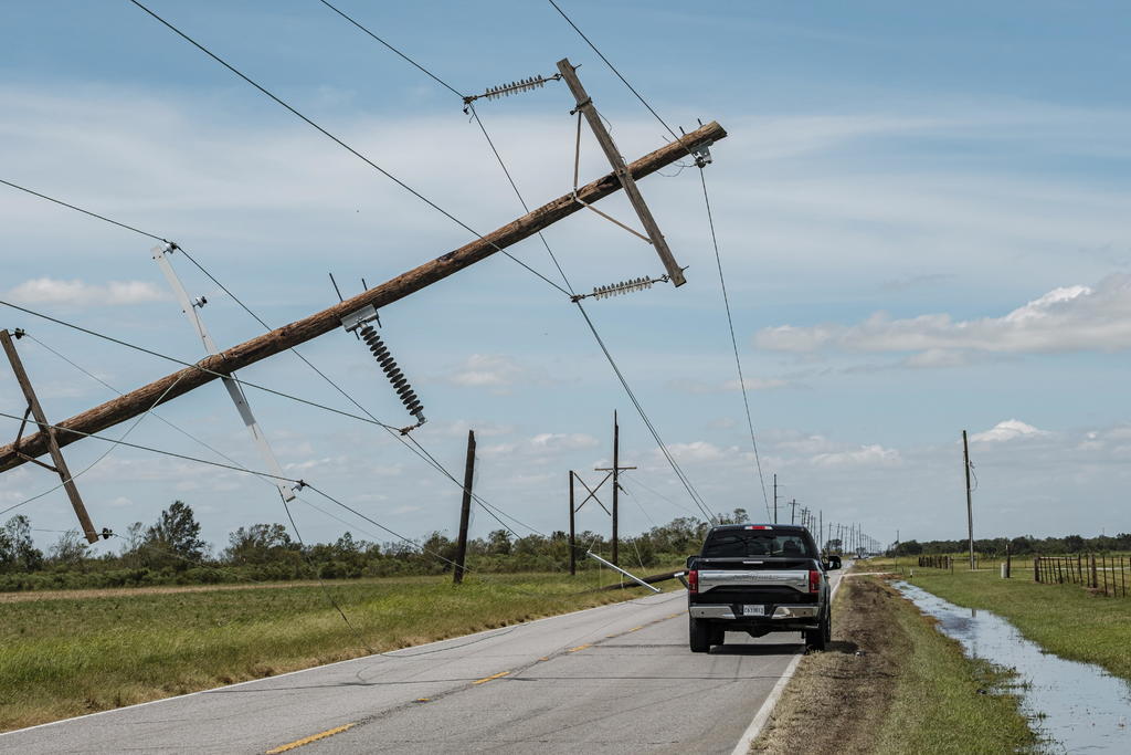 Informan que huracán 'Laura' dejó 25 muertos en Luisiana
