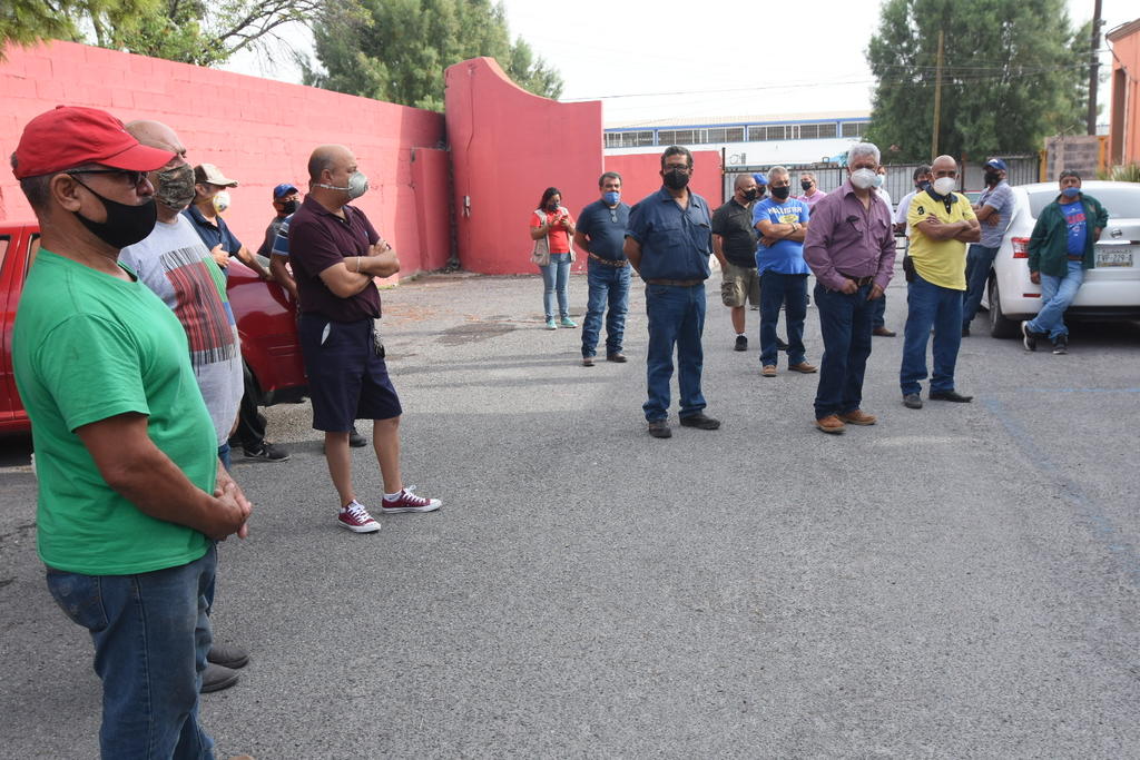 Pedirán obreros de AHMSA ayuda a diputada para descuentos en Monclova