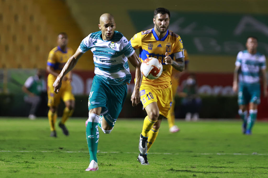 Santos Laguna alarga su mala racha perdiendo ante los Tigres