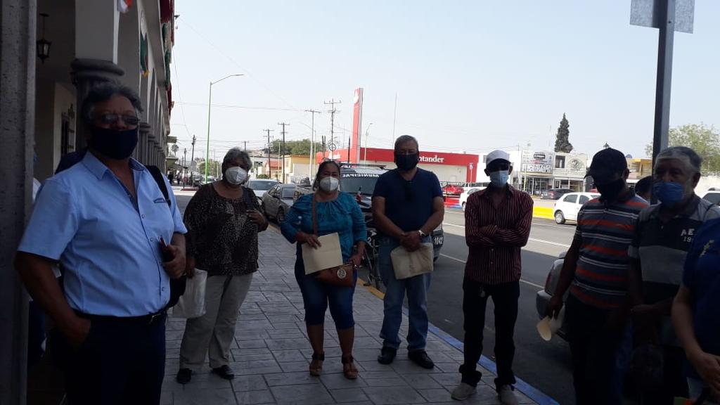 Acusan familias de Frontera a ex funcionario de no escriturar lotes vendidos