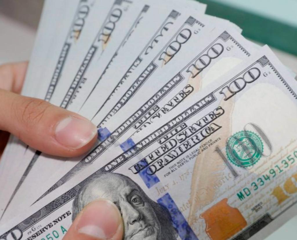 Dólar cotiza en más de 22 pesos por primera vez en dos semanas