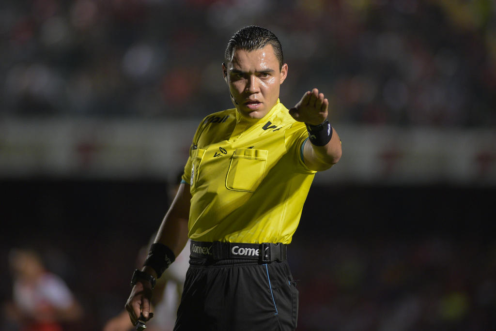 Marco Ortiz será el árbitro central en el Puebla Vs. Santos Laguna