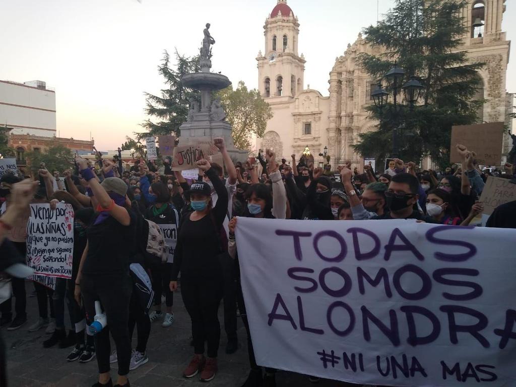 Realizan marcha para exigir justicia por muerte de Alondra en Saltillo